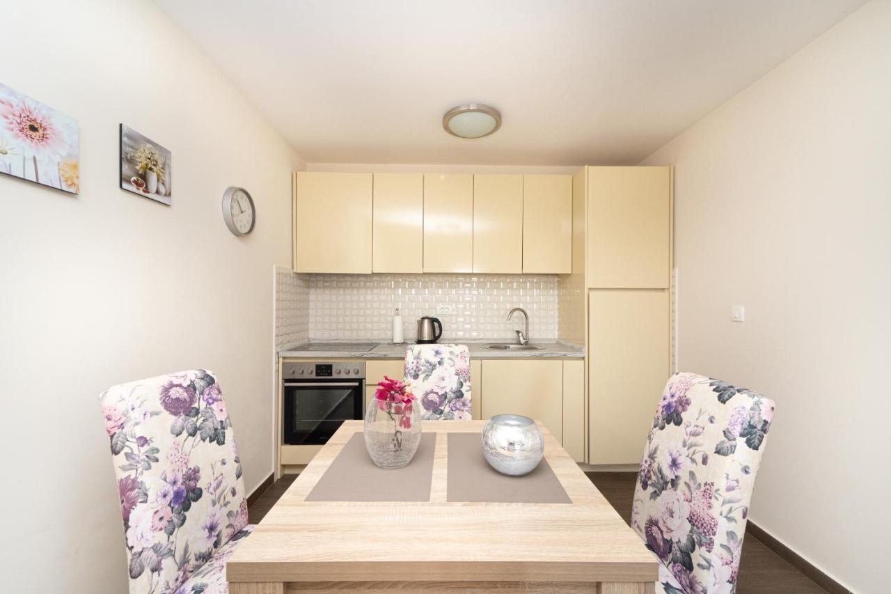 Apartments Horizont Будва Екстериор снимка
